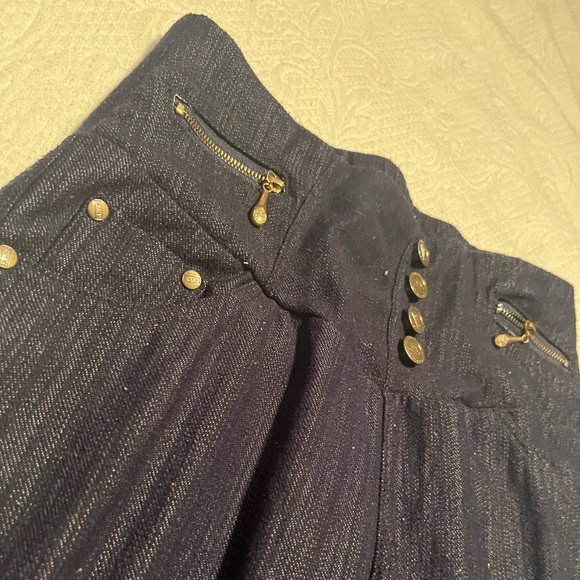 Dark Blue Jean-like stretchy Capris - Picture 2 of 4